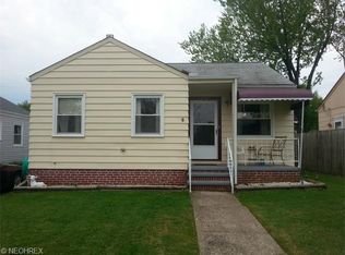 13707 Emery Ave, Cleveland, OH