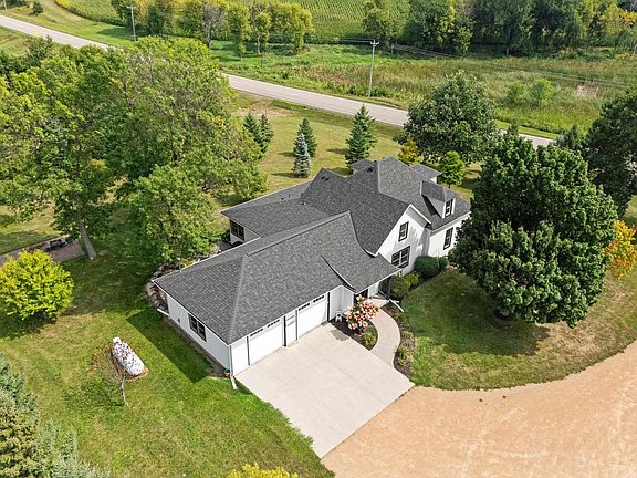 3rd image of 9431 County Road 13 SE