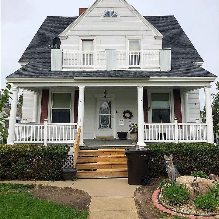 1st image of 112 N Elm St