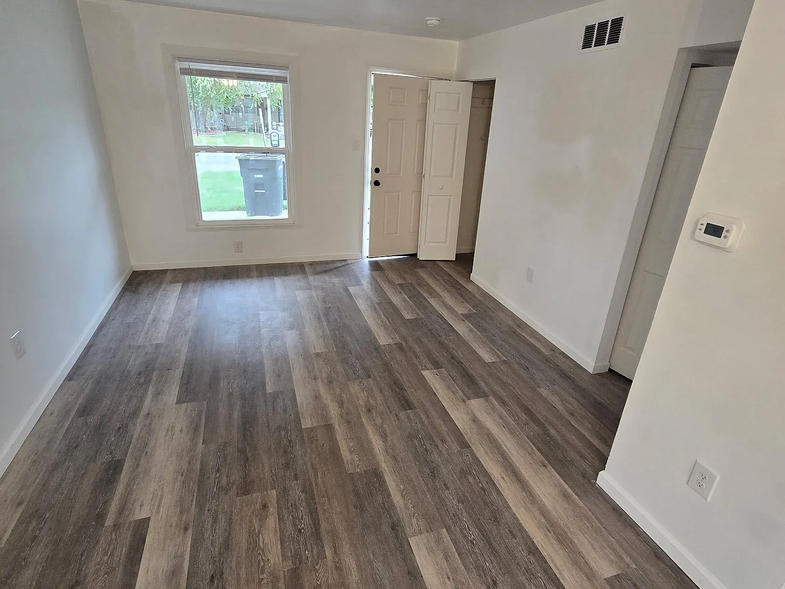 Cedarview Dr, Jeffersonville — Photo 3