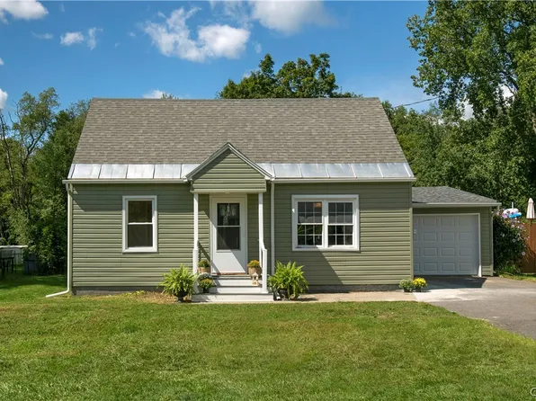 5487 Woodlawn Pl, Utica, NY 13502