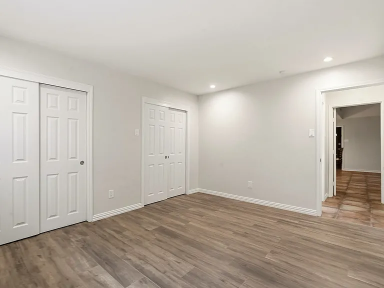 7354 Walling Ln — Photo 14