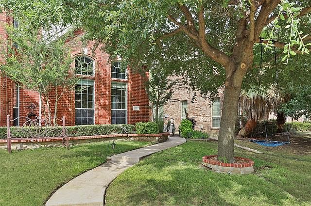 1st image of 11256 Chaucer Dr
