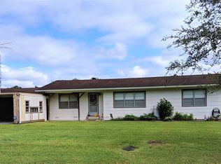 713 N Meeker Rd, Beaumont, TX 77713