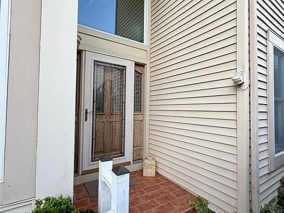 5th image of 49 Dawson Ln