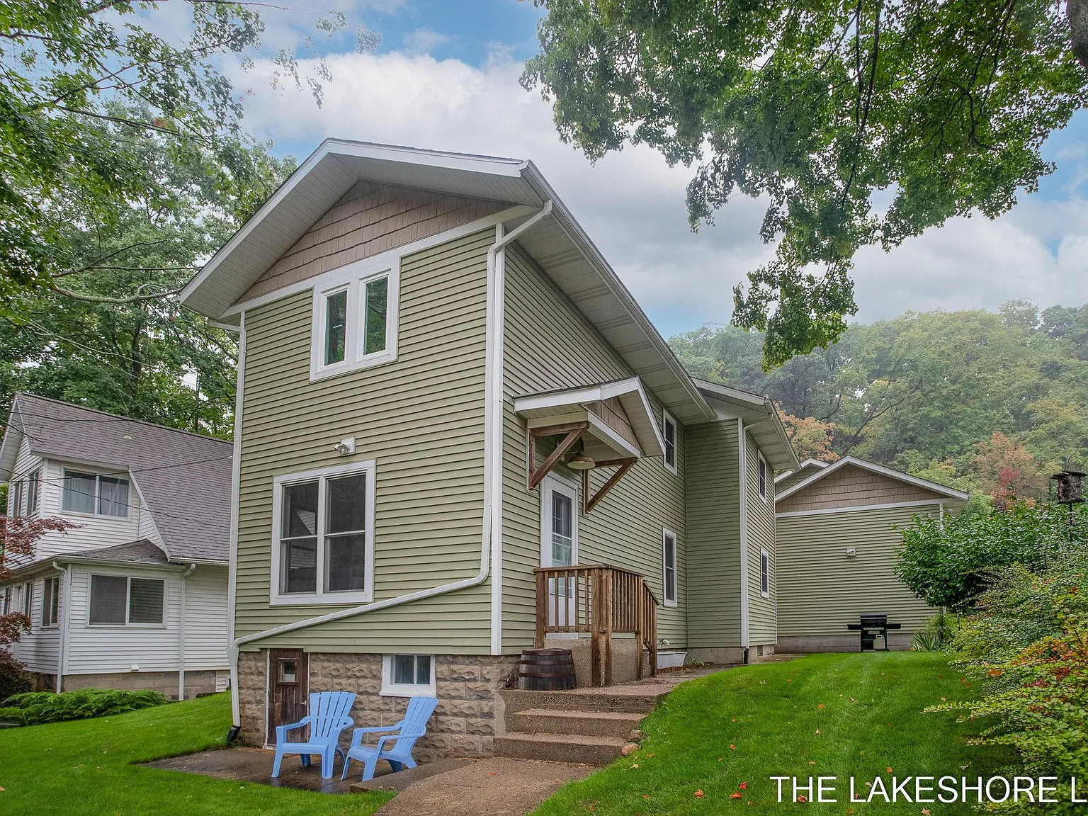 3 bed, 1.5 bath, 1242 sqft, $2,000 — Photo 4