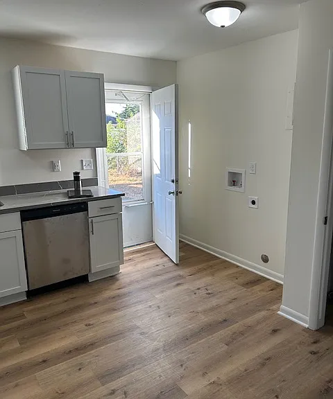 3545 9th Ave — Photo 5