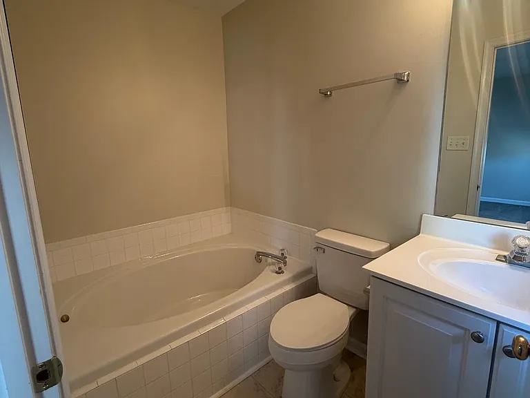 101 Colts Neck Dr — Photo 10