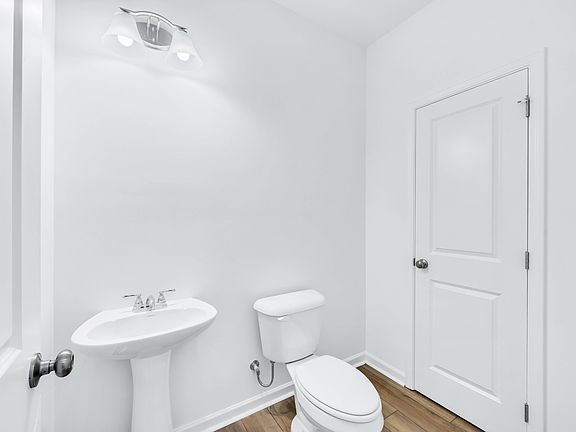 5th image of 1234 English Oak Dr Lot 270