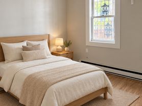 470 Meridian St, Boston, MA