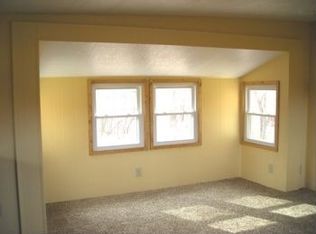 16718 Townhouse Rd, Saegertown, PA 16433