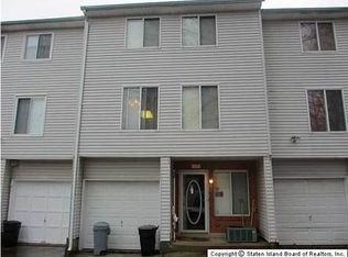 49 Ilyssa Way, Staten Island, NY 10312