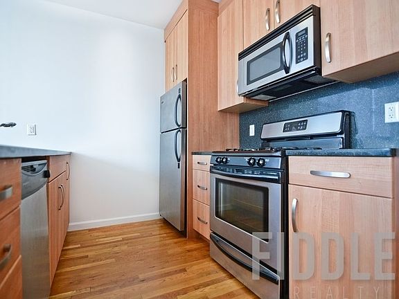 4th image of 309 Grand Ave #3LF