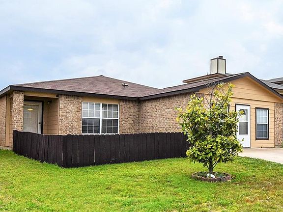 4th image of 3806 Sunflower Dr