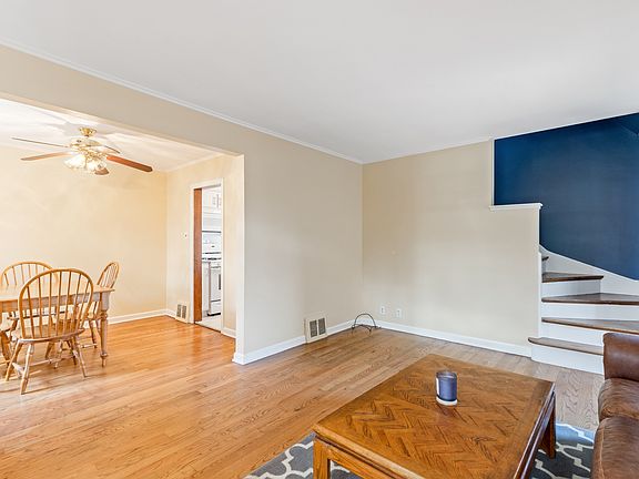4th image of 5047 N Natoma Ave