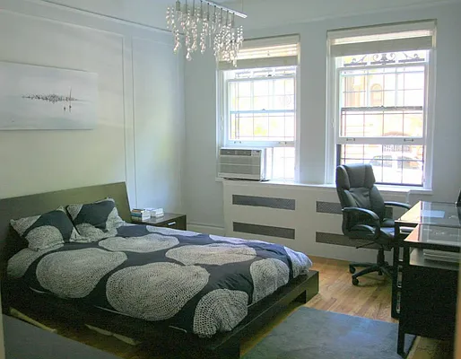 Sold by Living New York | media 15