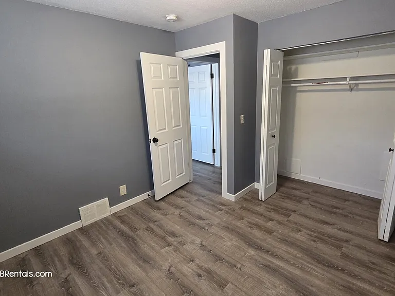 4550 Madison St NE #2 — Photo 12