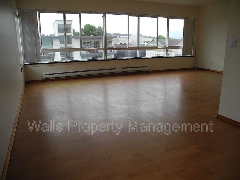 1st image of 1819 NW Central Pl #2408
