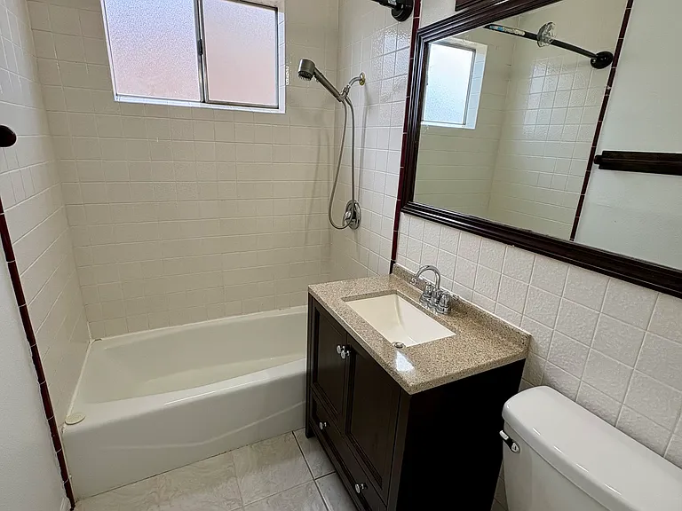 766 Jefferson Ave #A — Photo 18