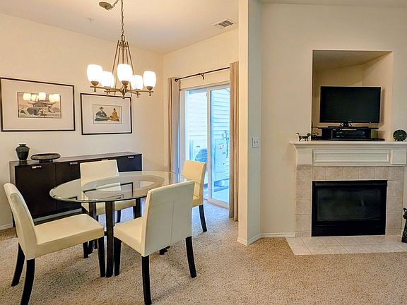 5th image of 12118 NE 171st Pl APT E203