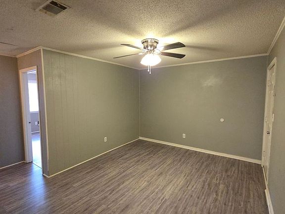 3rd image of 1910-1911 S El Paso Ave #22