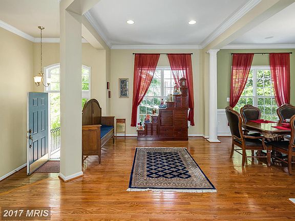2nd image of 2407 Cypress Green Ln