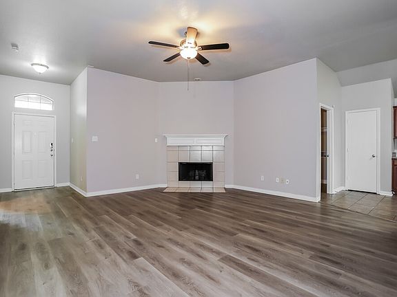 3rd image of 344 Creekside Way