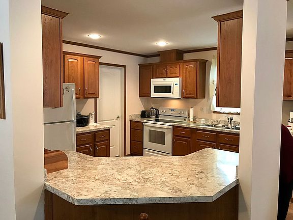 4th image of 11 Apricot Way
