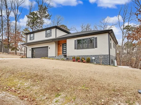 3 S Kinver Ln, Bella Vista, AR 72714