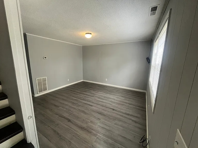 147 Woodland Dr #6 — Photo 12