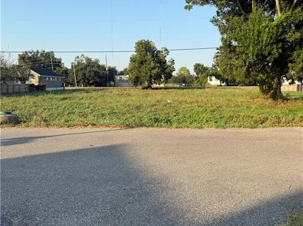 1229701-1229703 Memorial Park Dr, New Orleans, LA 70114