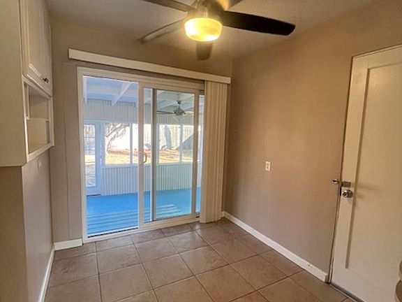 5th image of 6452 Estelle St