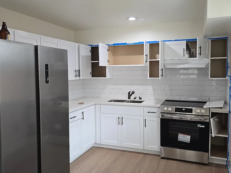 33(835E) — Photo 33