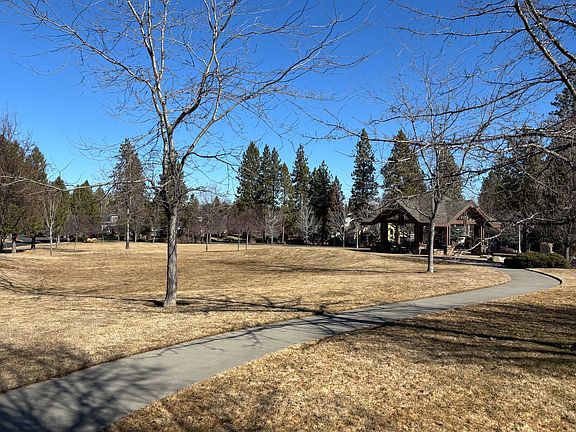 3rd image of 19599 Lost Lake Dr
