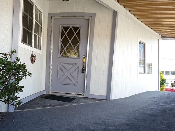 3rd image of 810 Villa Teresa Way #810
