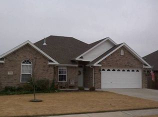 6101 S 39th Pl, Rogers, AR 72758