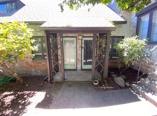 4225 Brooklyn Ave NE APT 8, Seattle, WA 98105