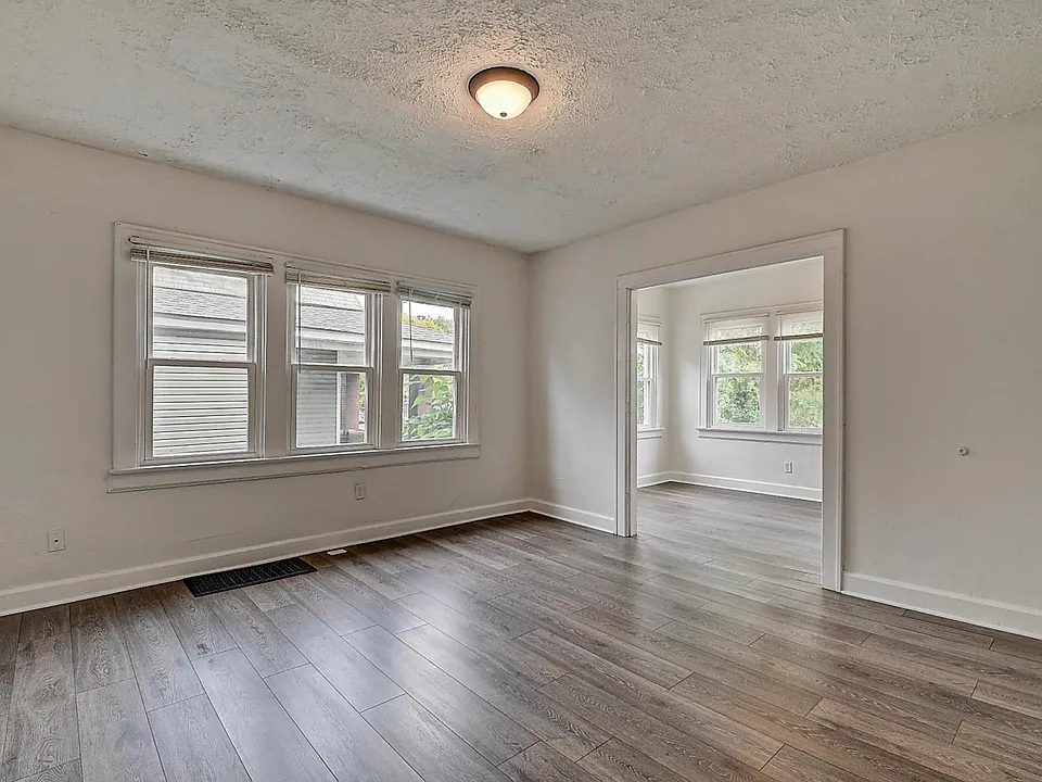 2808 N Capitol Ave #1