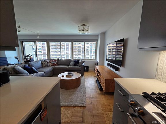 5th image of 1815 215th Street #11 G