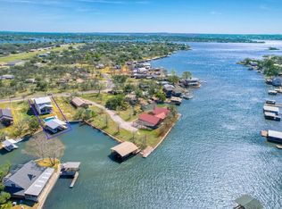 208 E Lakeshore Dr, Sunrise Beach, TX 78643