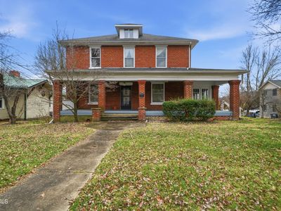 1221 W Sullivan St, Kingsport, TN, 37660