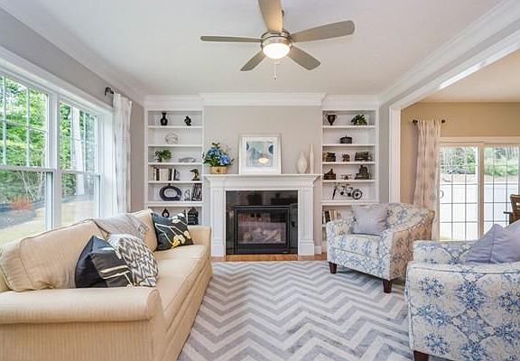 2nd image of 6 Evergreen Dr #28