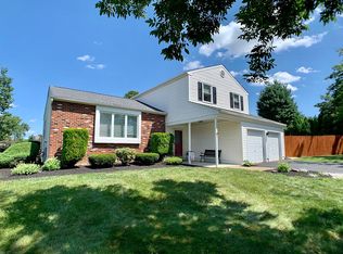 1200 Creekwood Dr, Warminster, PA 18974