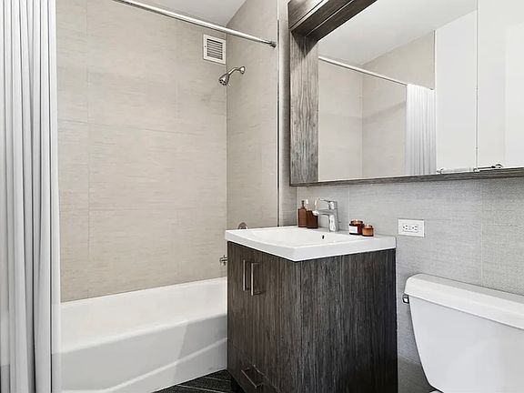 5th image of 345 E 94th St APT 8A