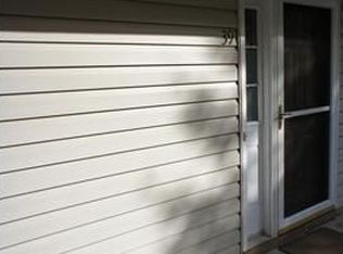 39 Guisborough Way, Edison, NJ 08820