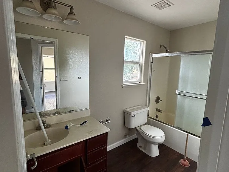 866 Papaya St — Photo 17