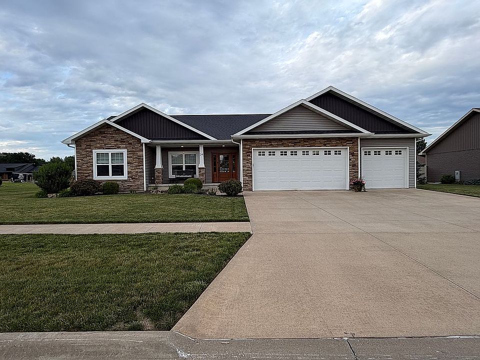 1st image of 24 Green Oak Ct