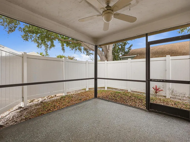 301 Lakewood Dr #8A — Photo 18