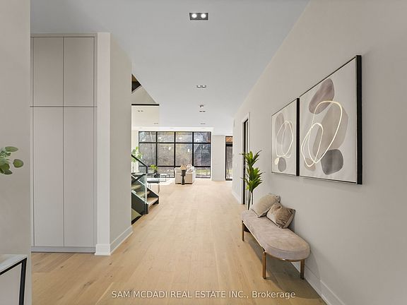 3rd image of 362 Meadow Wood Ln