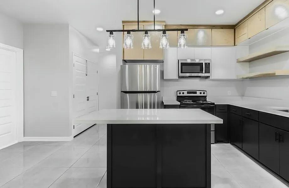 3813 North Mezcal Drive - 2 — Photo 3
